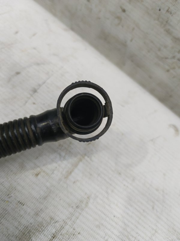 Трубка картерных газов Volkswagen Jetta 2008