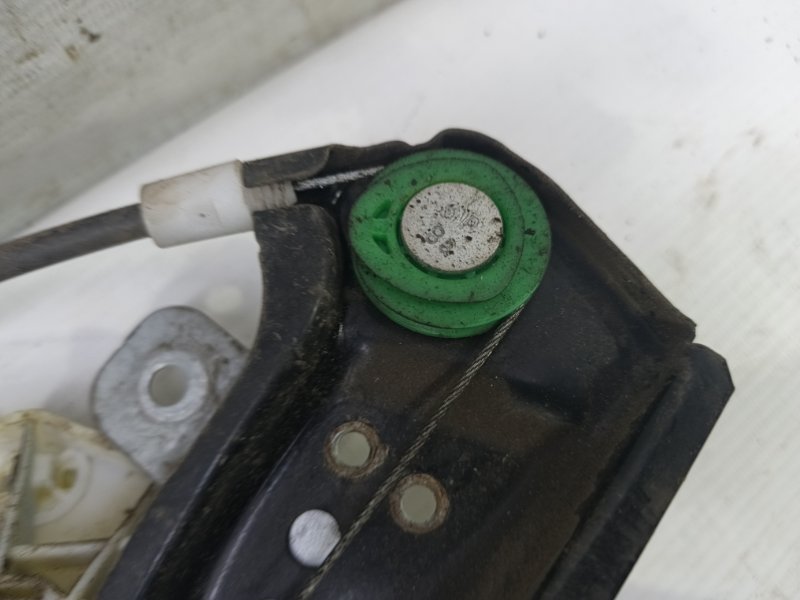 Стеклоподъемник Volkswagen Jetta 2008