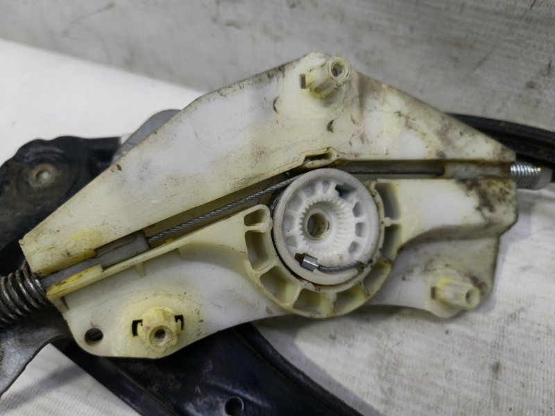 Стеклоподъемник Volkswagen Jetta 2008