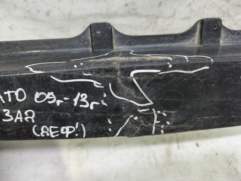 Усилитель бампера Kia Cerato 2010 TD