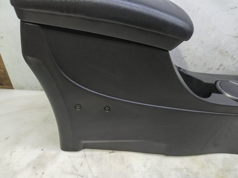 Подлокотник Kia Cerato 2010 TD