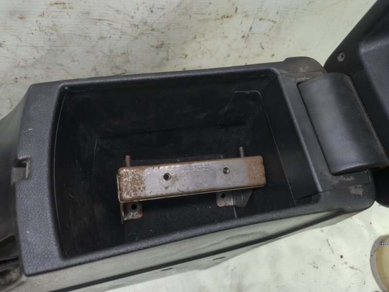 Подлокотник Kia Cerato 2010 TD