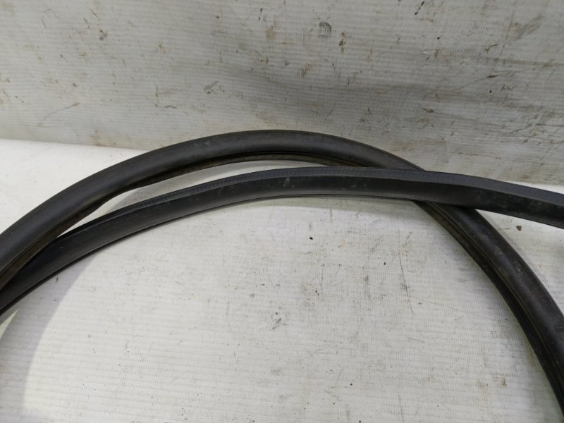 Уплотнитель кузова Kia Cerato 2010 TD