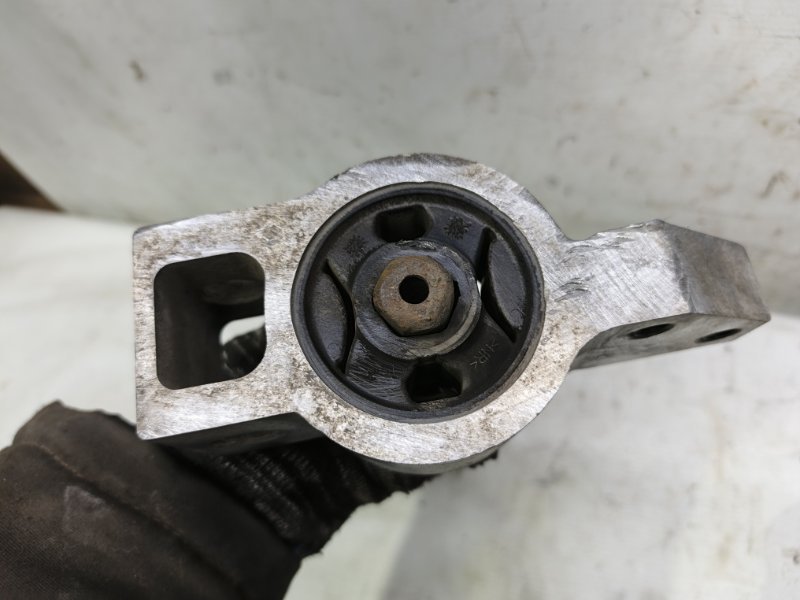 Рычаг Volkswagen Jetta 2008