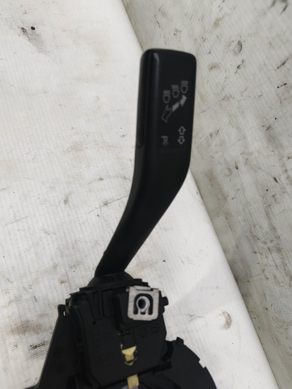 Подрулевой переключатель Volkswagen Jetta 2008