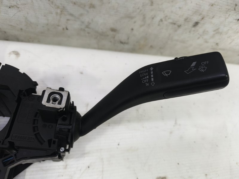 Подрулевой переключатель Volkswagen Jetta 2008