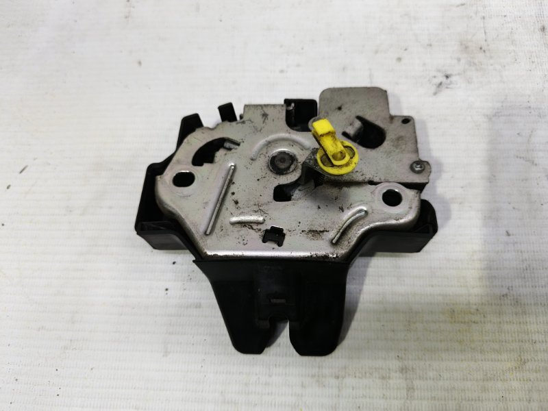 Замок багажника Toyota Corolla 2008 E150