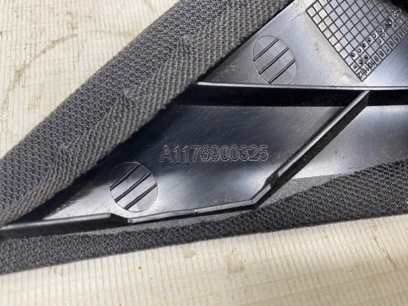 Обшивка стойки Mercedes CLA - Class 2015 CLA 180