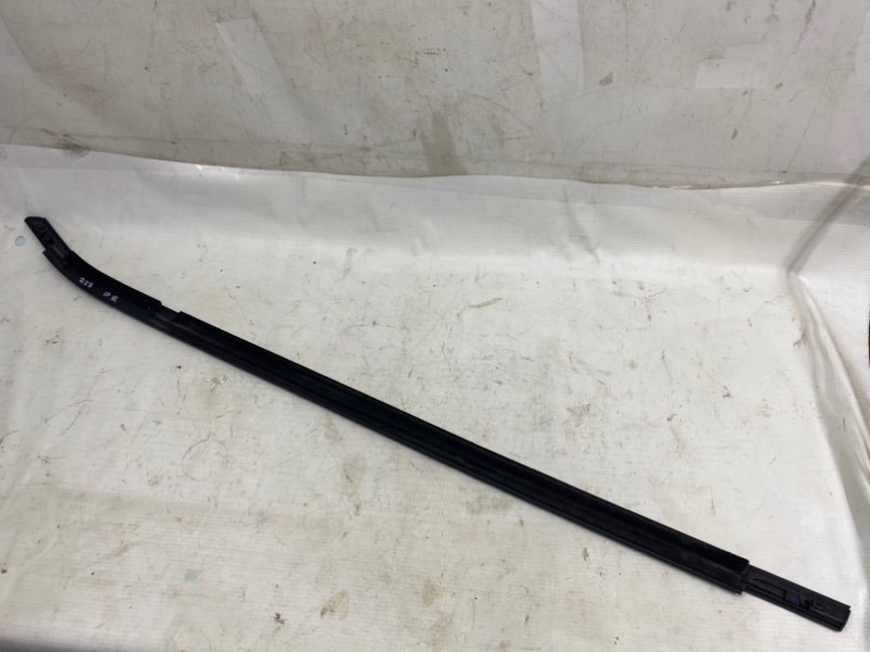 Молдинг стекла Omoda C5 2023