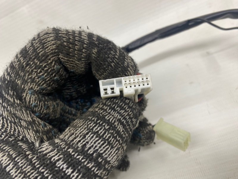 Кнопка в руль Hyundai Solaris 2015