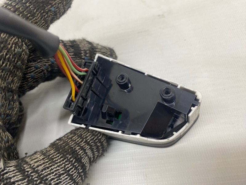 Кнопка в руль Hyundai Solaris 2015