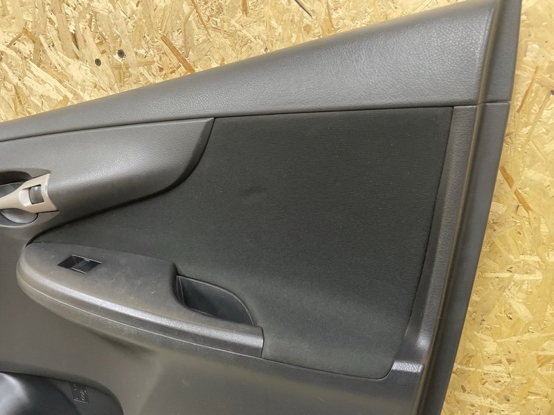 Обшивка двери Toyota Corolla 2008 E150