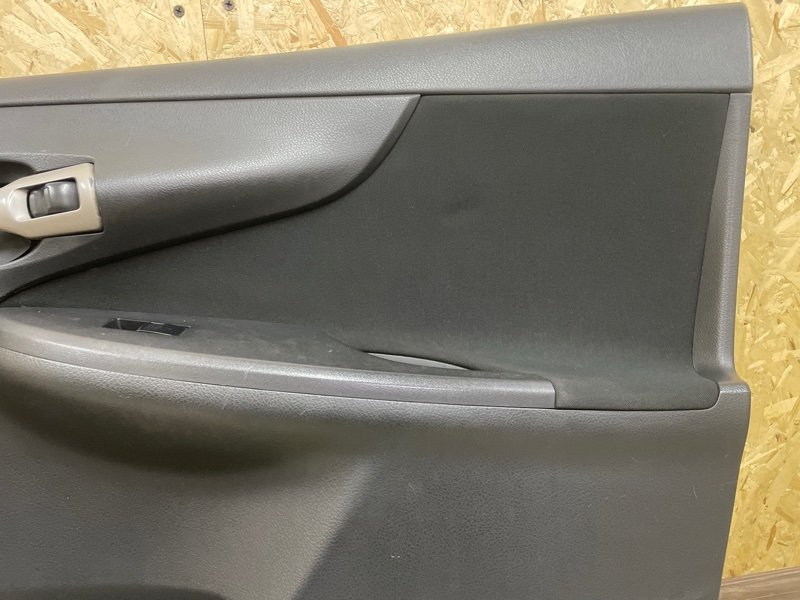 Обшивка двери Toyota Corolla 2008 E150