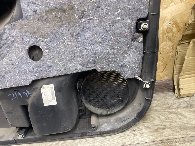 Обшивка двери Toyota Corolla 2008 E150