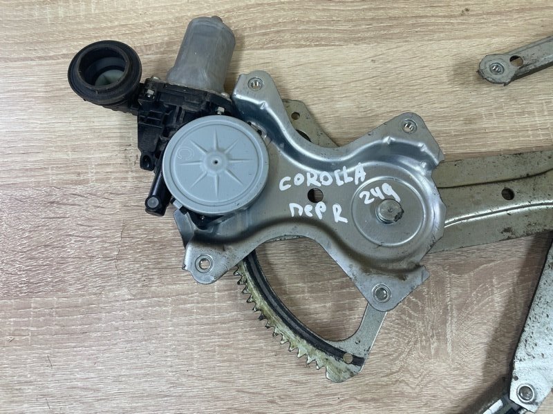 Стеклоподъемник Toyota Corolla 2008 E150