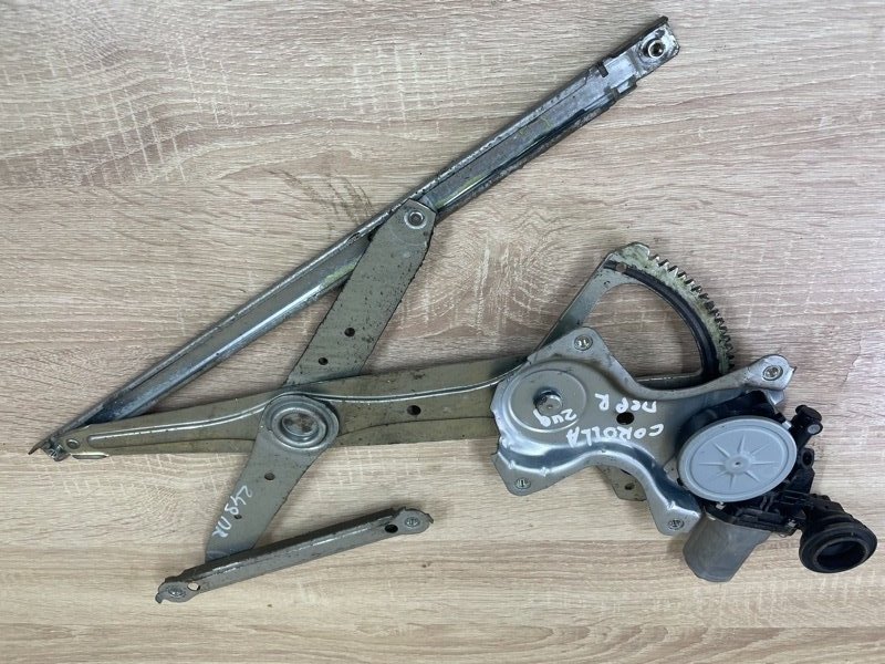 Стеклоподъемник Toyota Corolla 2008 E150