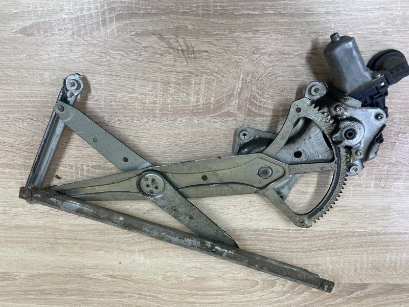 Стеклоподъемник Toyota Corolla 2008 E150