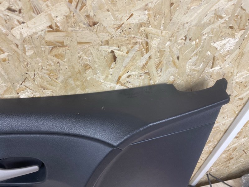 Обшивка двери Toyota Corolla 2008 E150