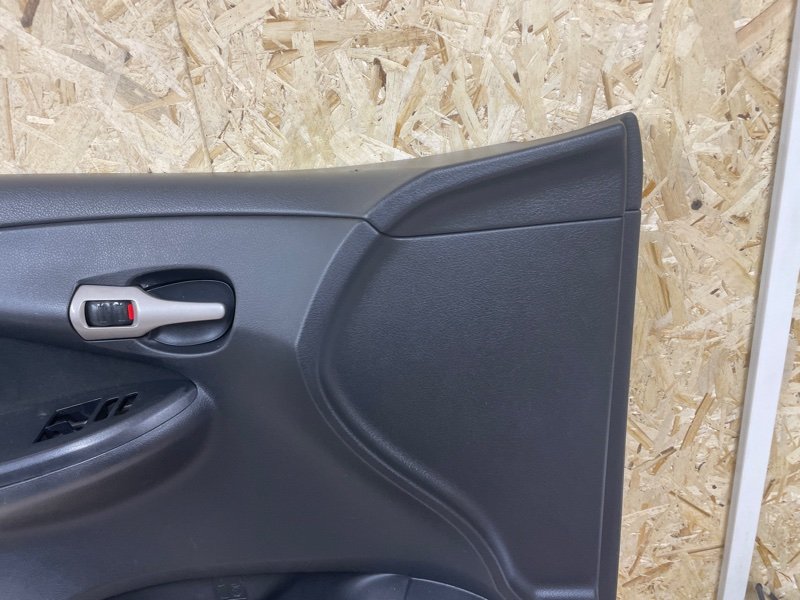 Обшивка двери Toyota Corolla 2008 E150