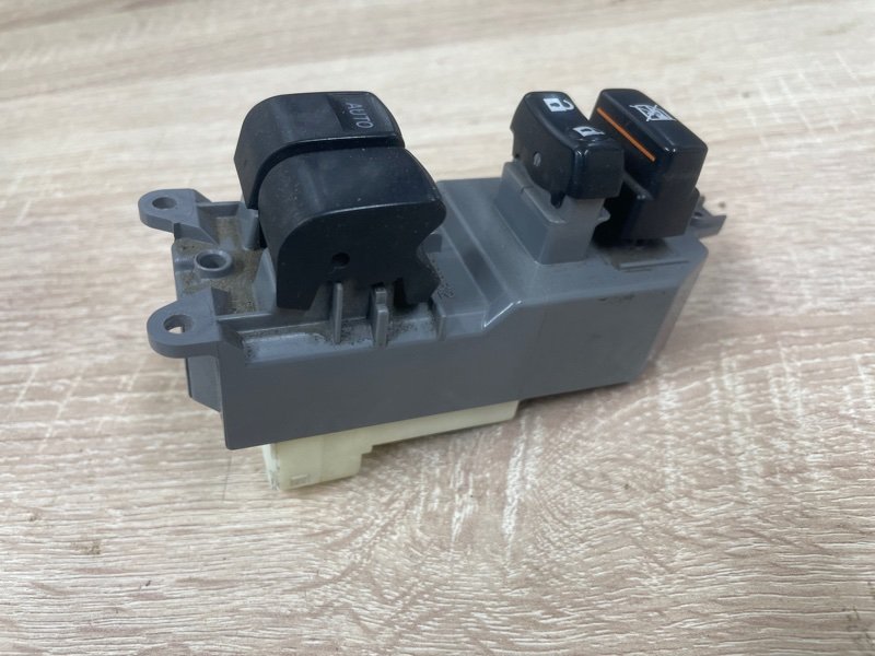 Блок управления стеклоподъемниками Toyota Corolla 2008 E150