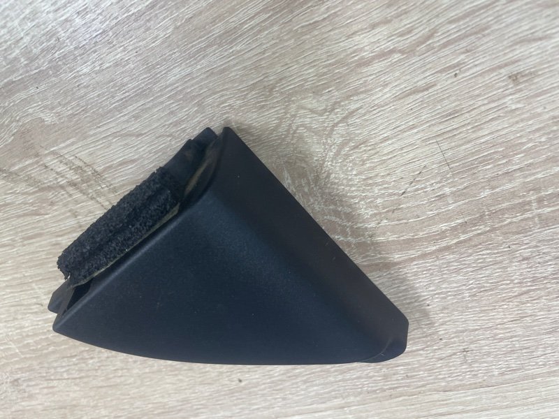 Уголок двери (внутренний) Toyota Corolla 2008 E150