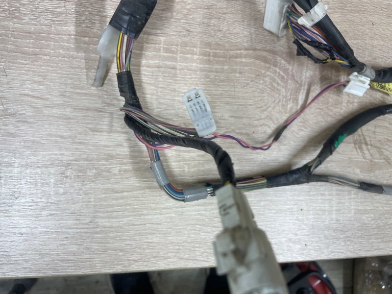 Проводка двери Toyota Corolla 2008 E150