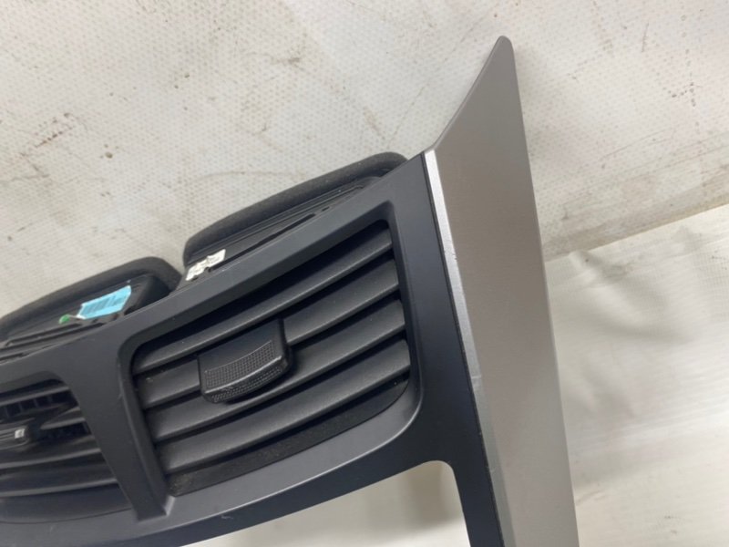 Дефлектор воздушный Hyundai Solaris 2015