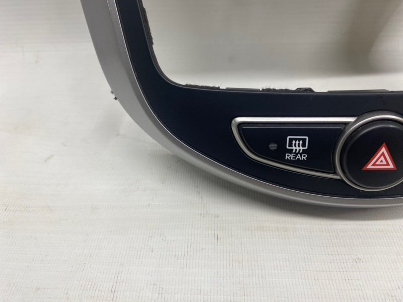 Дефлектор воздушный Hyundai Solaris 2015