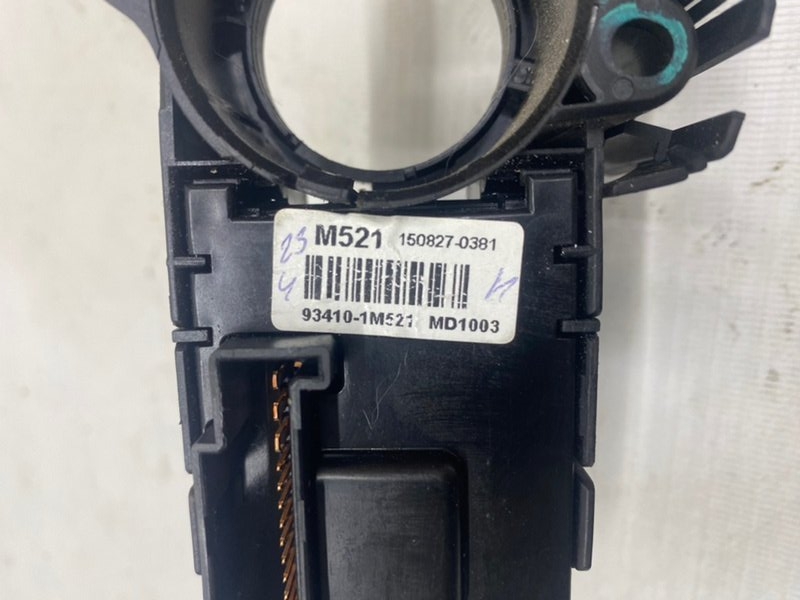 Переключатель подрулевой Hyundai Solaris 2015