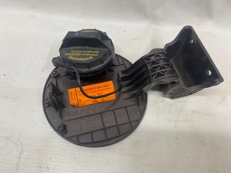 Лючок бензобака Hyundai Solaris 2015