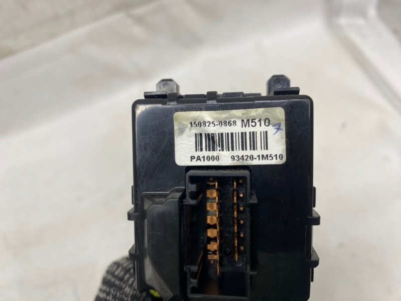 Переключатель подрулевой Hyundai Solaris 2015