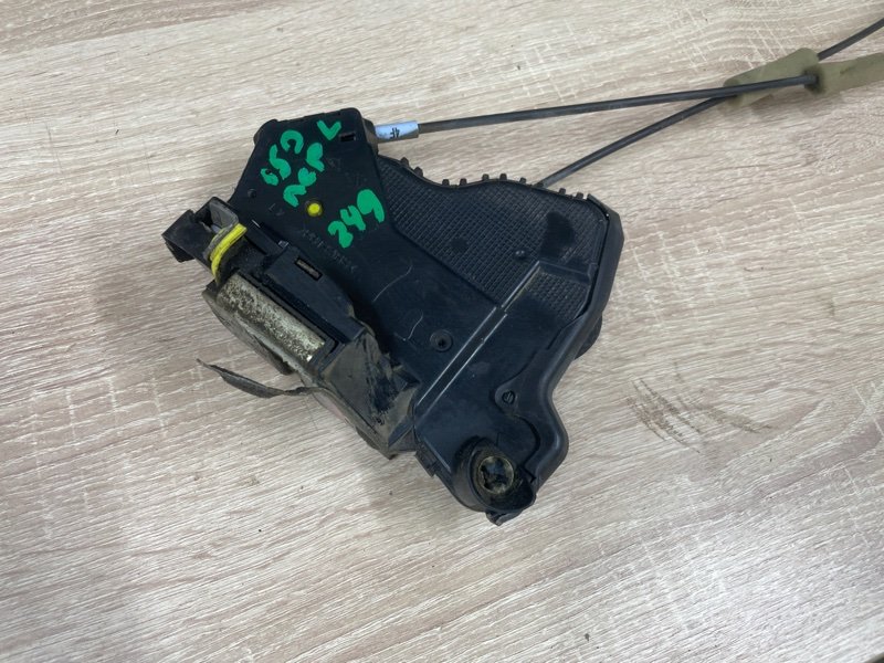 Замок двери Toyota Corolla 2008 E150