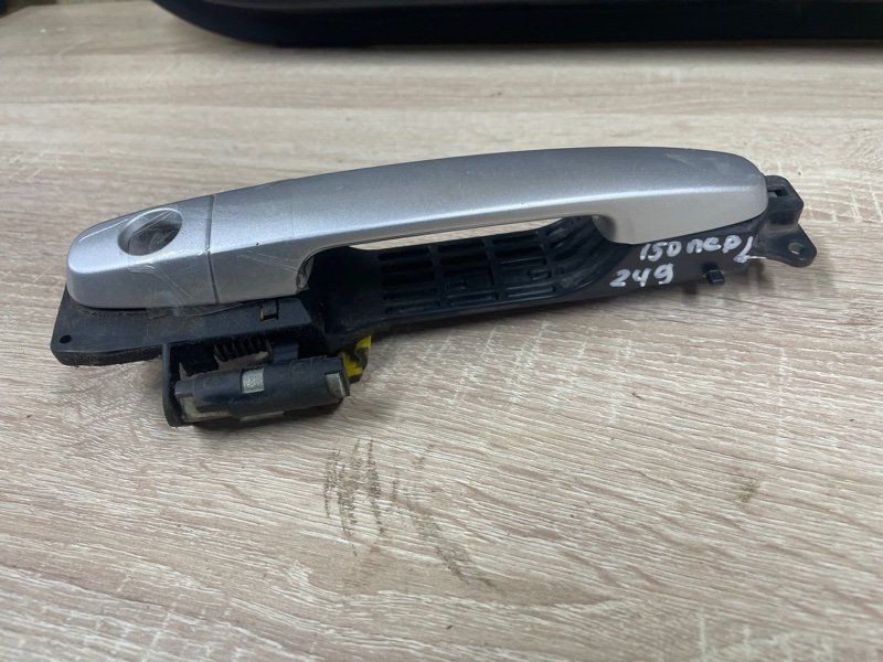 Ручка двери Toyota Corolla 2008 E150