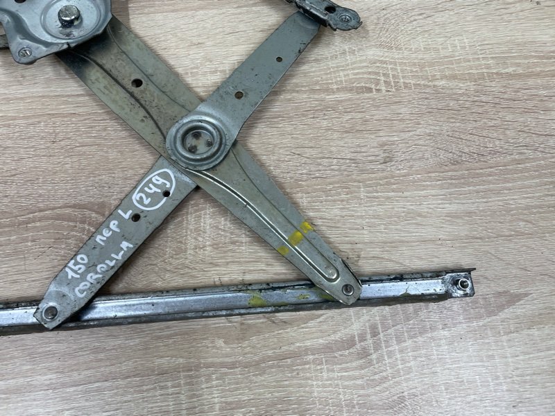 Стеклоподъемник Toyota Corolla 2008 E150