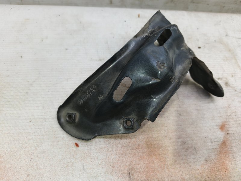 Кронштейн крыла Volkswagen Jetta 2008