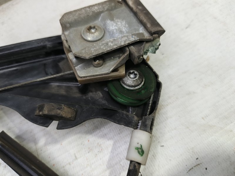 Стеклоподъемник Volkswagen Jetta 2008