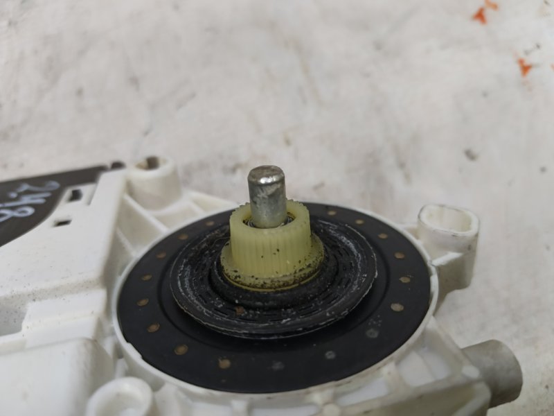 Моторчик стеклоподъемника Volkswagen Jetta 2008