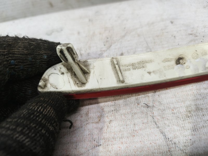 Отражатель в бампер Volkswagen Jetta 2008