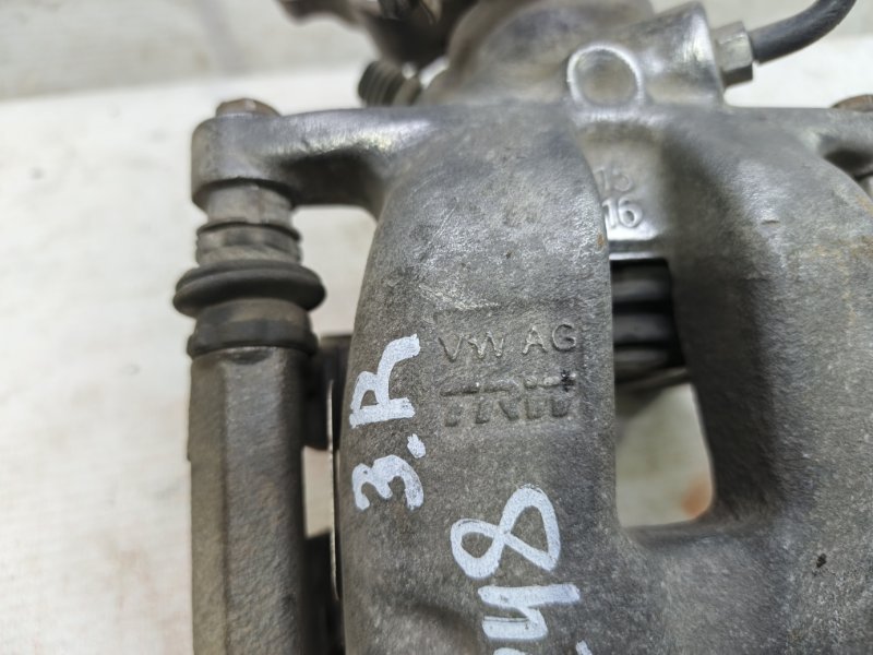 Суппорт Volkswagen Jetta 2008