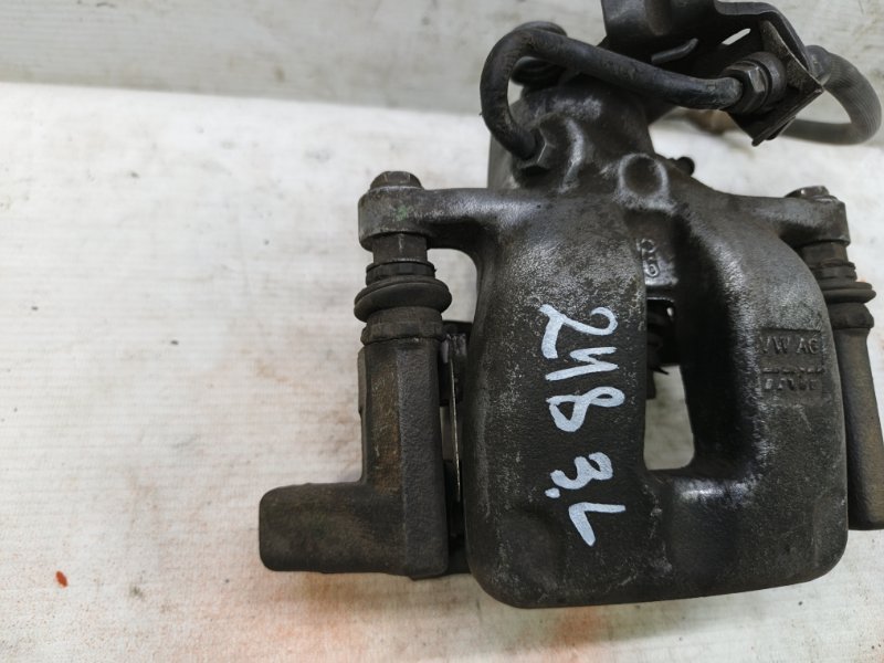 Суппорт Volkswagen Jetta 2008