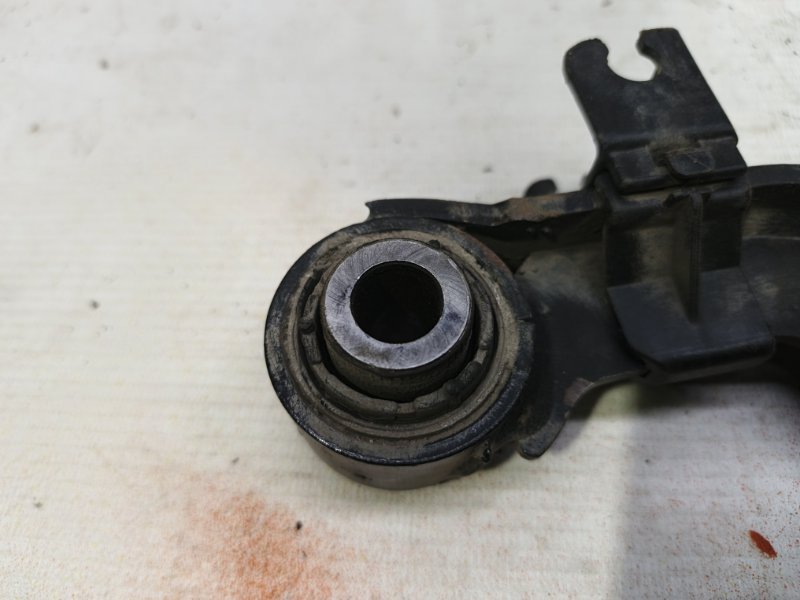 Рычаг Volkswagen Jetta 2008