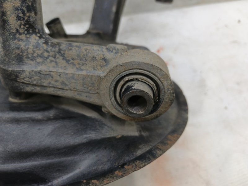 Кулак поворотный Volkswagen Jetta 2008