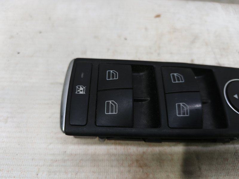Блок управления стеклоподъемниками Mercedes CLA - Class 2015 CLA 180