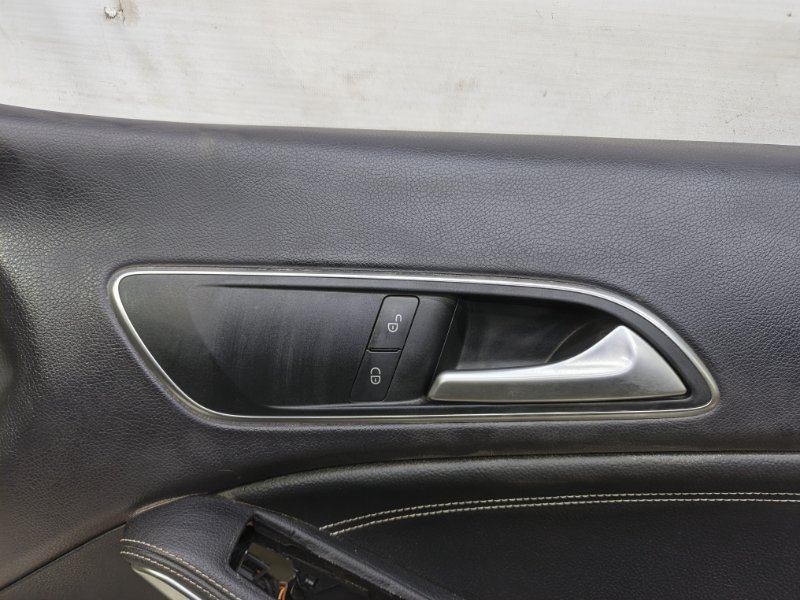 Обшивка двери Mercedes CLA - Class 2015 CLA 180