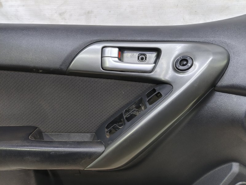 Обшивка двери Kia Cerato 2010 TD