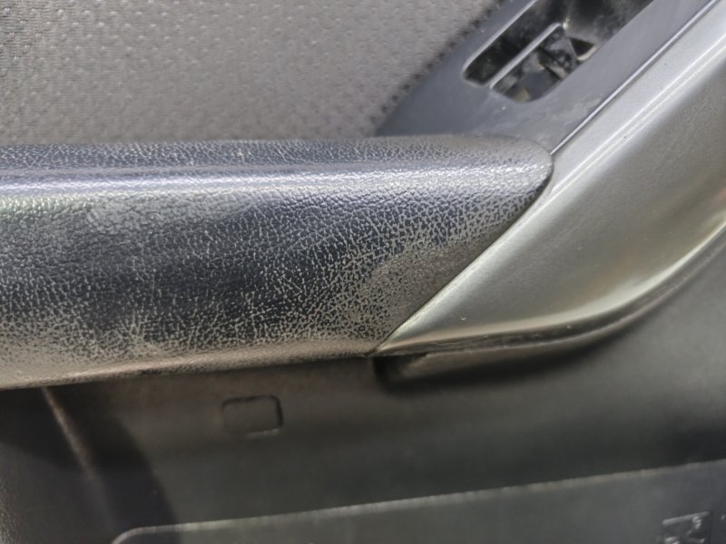 Обшивка двери Kia Cerato 2010 TD