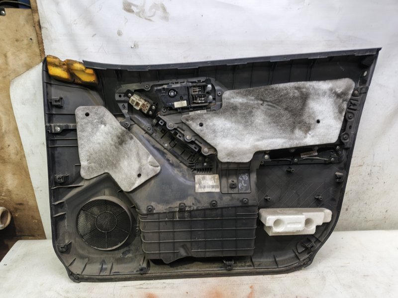 Обшивка двери Kia Cerato 2010 TD