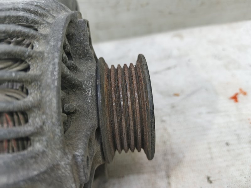 Генератор TOYOTA Corolla Levin 1993