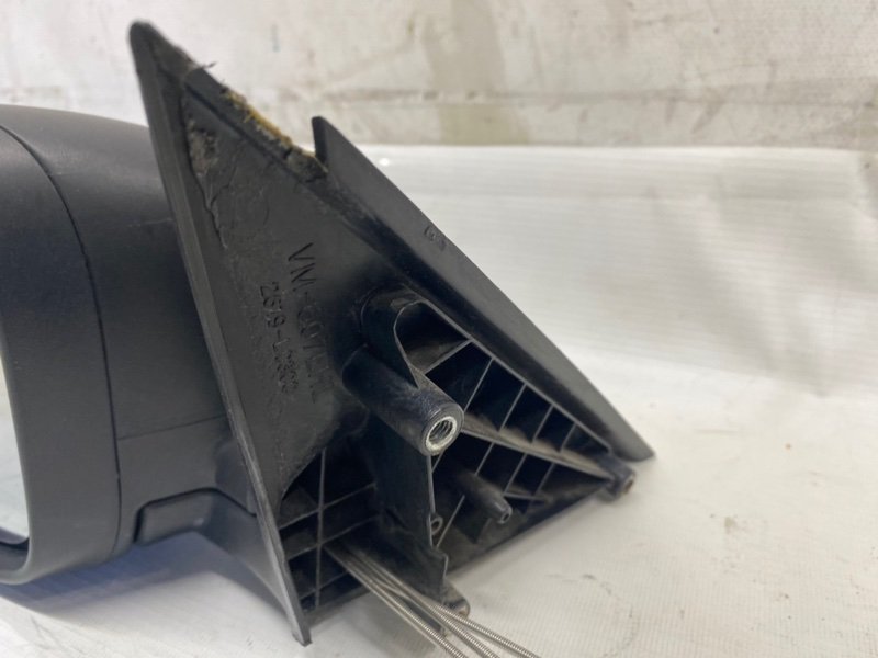 Зеркало Skoda Fabia 2008