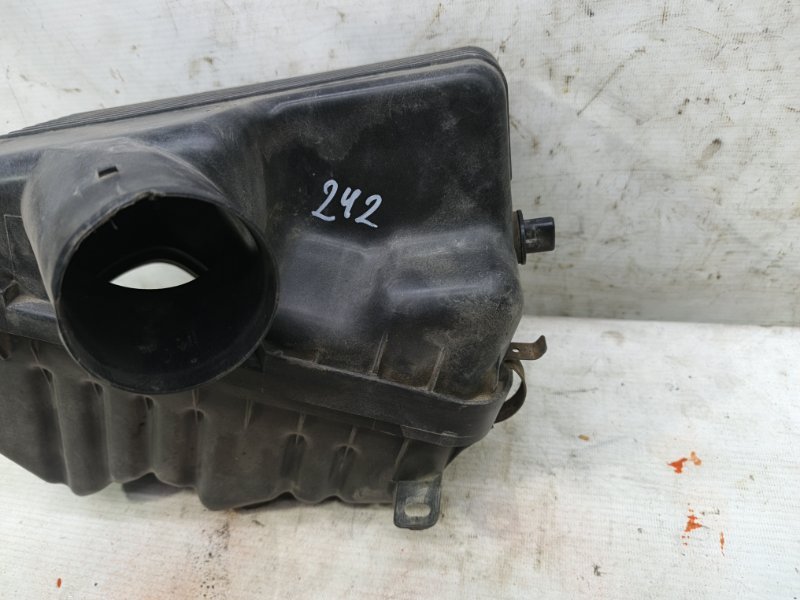 Корпус воздушного фильтра TOYOTA Corolla Levin 1993